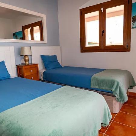 Villa Oceana - Cliffside Retreat