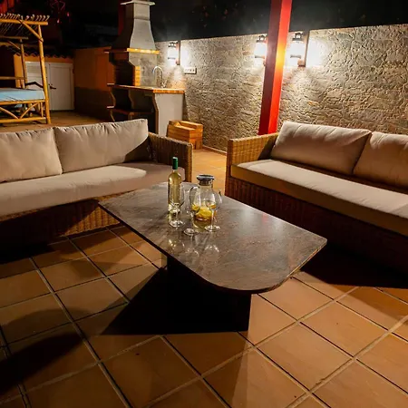 Oceana - Cliffside Retreat Villa *