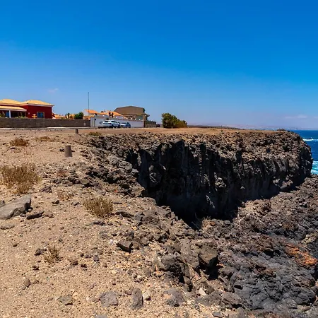 Oceana - Cliffside Retreat