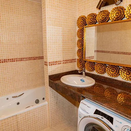 Oceana - Cliffside Retreat *