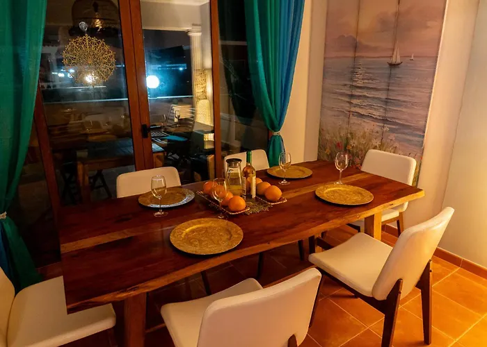 Oceana - Cliffside Retreat Villa