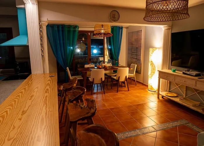 Oceana - Cliffside Retreat Villa